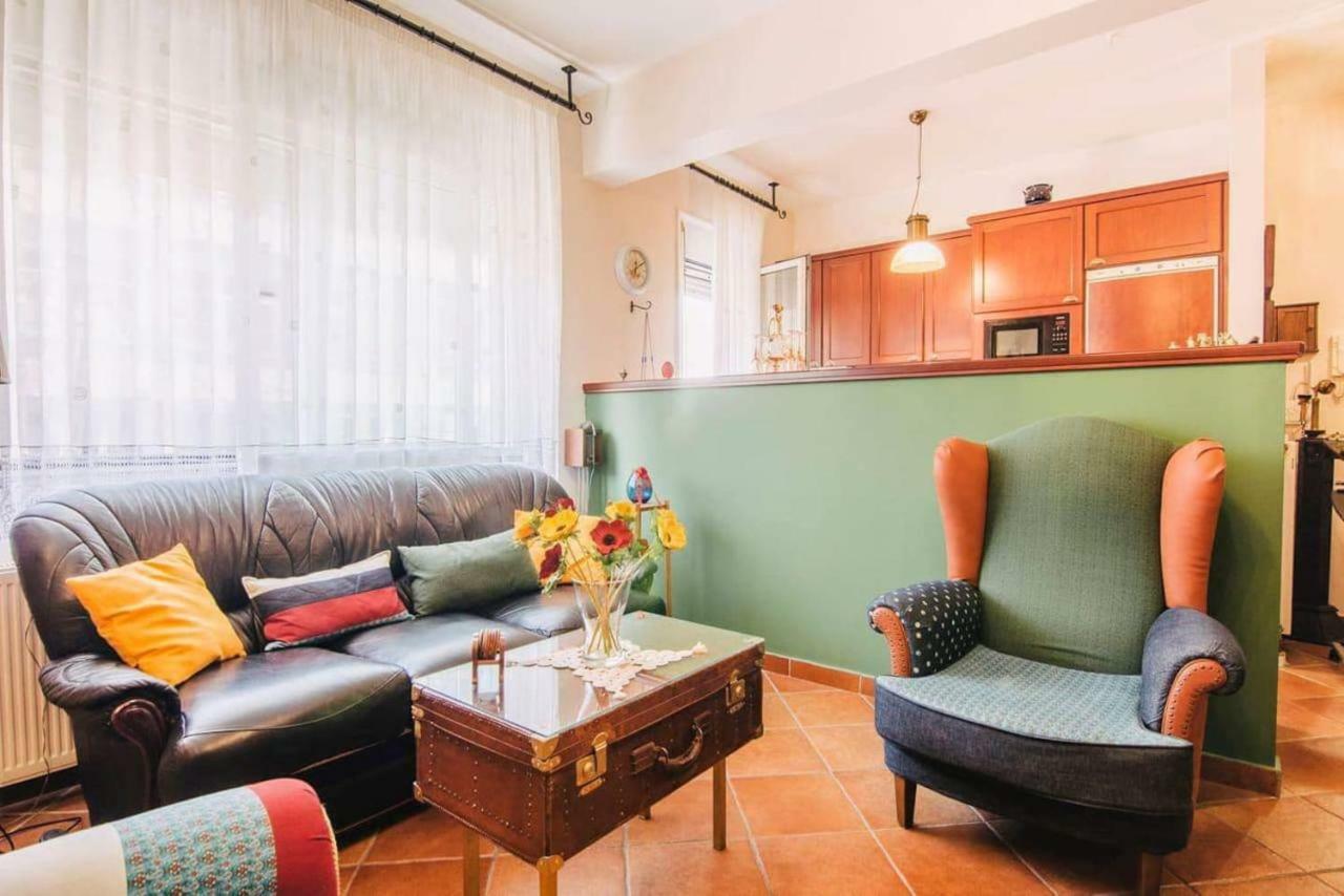 Gallery Home,Downtown, Ioannina. 外观 照片